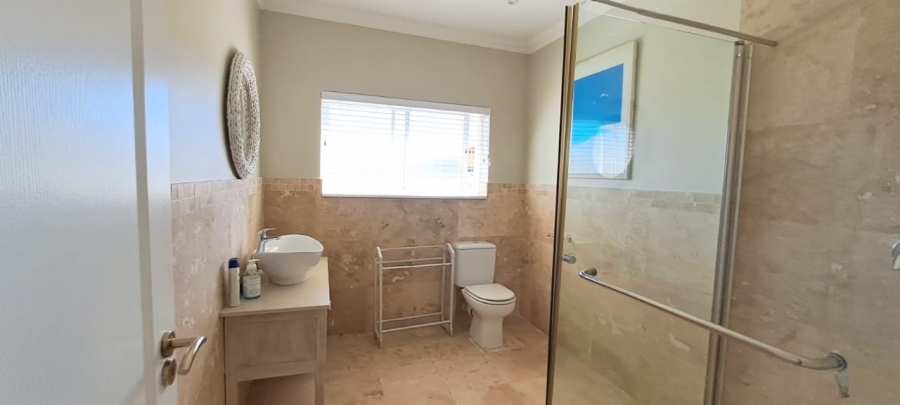 5 Bedroom Property for Sale in Sandbaai Western Cape